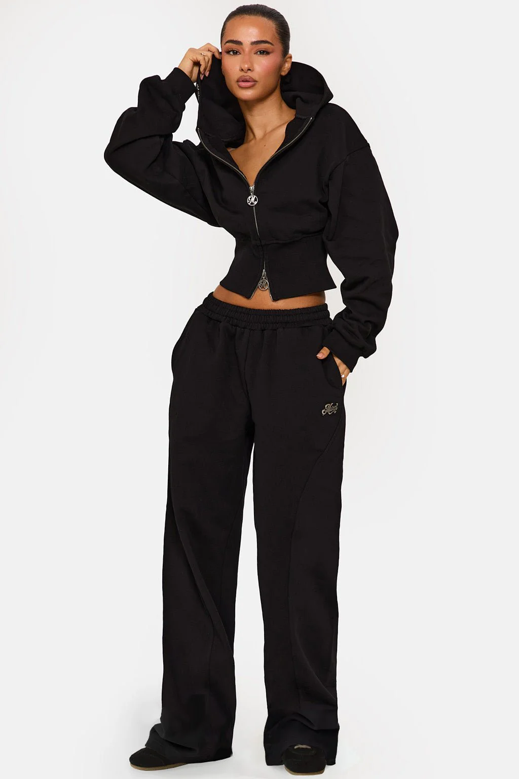 MUSE ZIP UP HOODIE 3 MUSE ZIP UP HOODIE